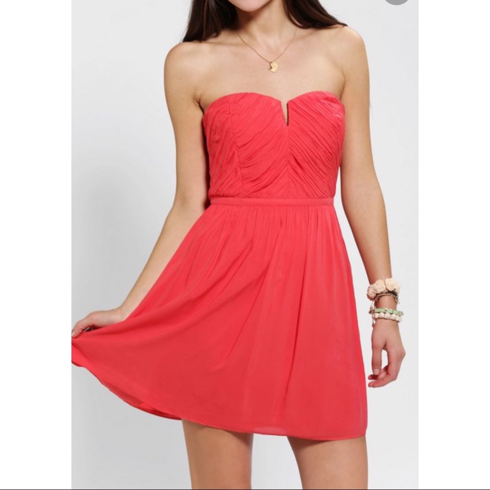 Kimchi Blue strapless mini dress